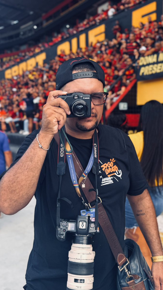 Essas últimas fotos foram postadas , foi tirada desse brinquedo novo haha