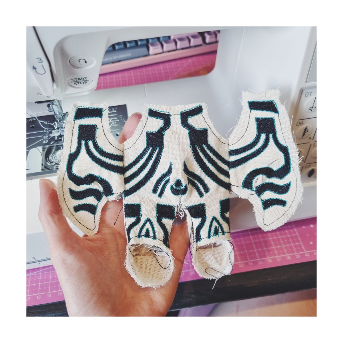 Что это за птица? 🌚