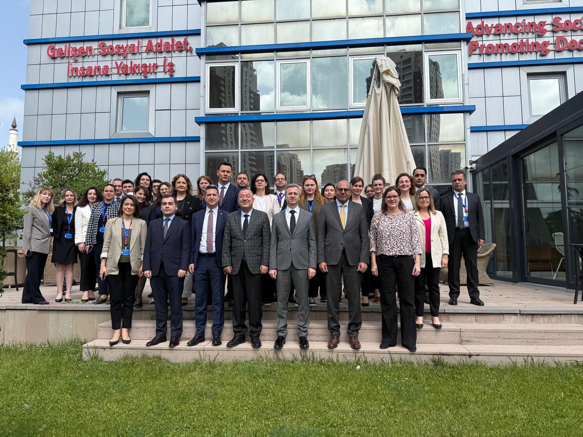 İş Müfettişleri Derneği olarak, “İş Teftiş Rehberlik ve Sosyal Diyalog Yoluyla İşyeri Uyumunun Güçlendirilmesi” projesinin 4. Yönlendirme Komitesi toplantısına katılım sağladık. Toplantıda, sosyal diyalogun işyeri uyumu ve iş barışı açısından önemi vurgulandı.
<a href="/iloankara/">ILO Türkiye</a>