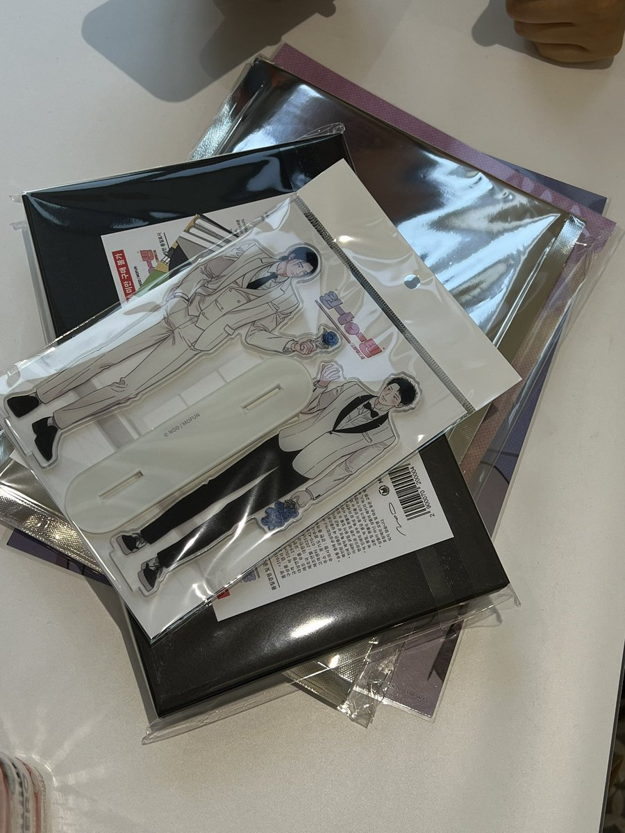 J_Wonofakind's tweet image. 우헤헷 넘흐 행복했다
가서 흥분을 오지게 해서 땀 뻘뻘 흘리면서 
돌아다녔다 크힛
@etcnod 
#원투텐 #NOD #Mofun