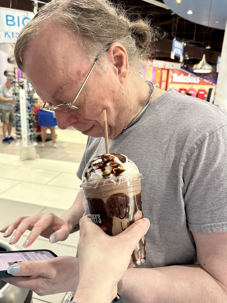 In Vegas with my personal slave, enjoying his birthday milkshake 🤷🏻‍♀️🤣