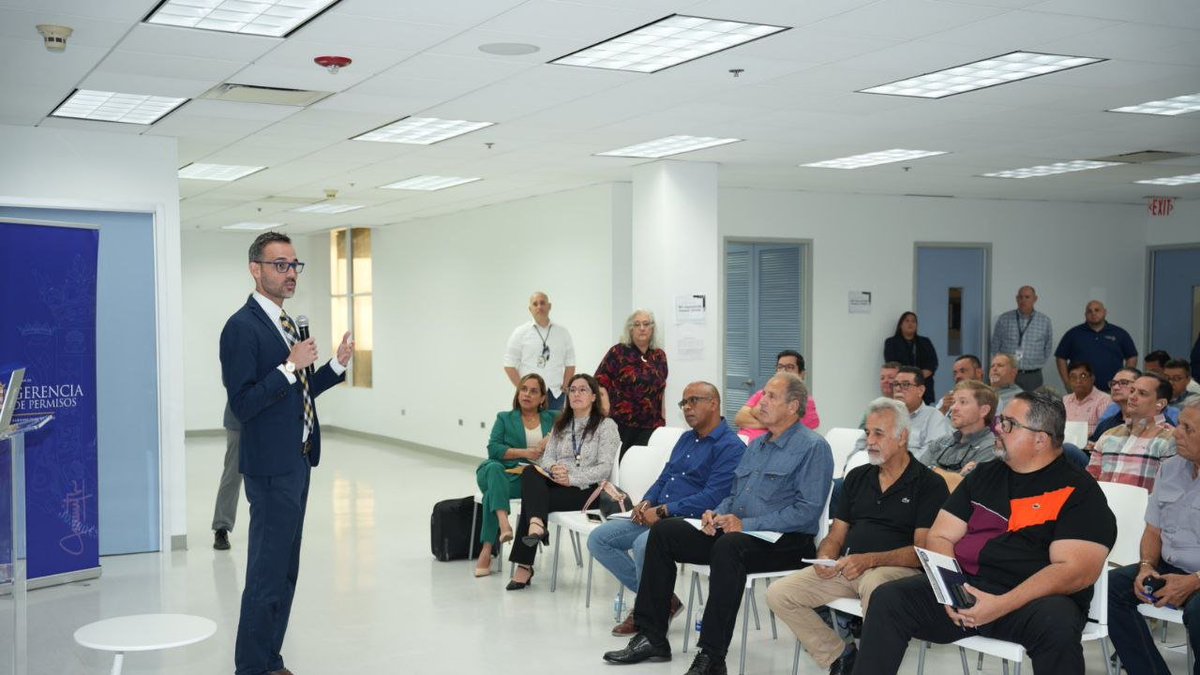 Reafirmamos nuestro compromiso con procesos de permisología más eficientes y transparentes. Recientemente nos reunimos con Profesionales Autorizados de @OGPePR para fortalecer criterios técnicos, aclarar dudas y promover la capacitación continua.
#OGPe  #ProfesionalesAutorizados