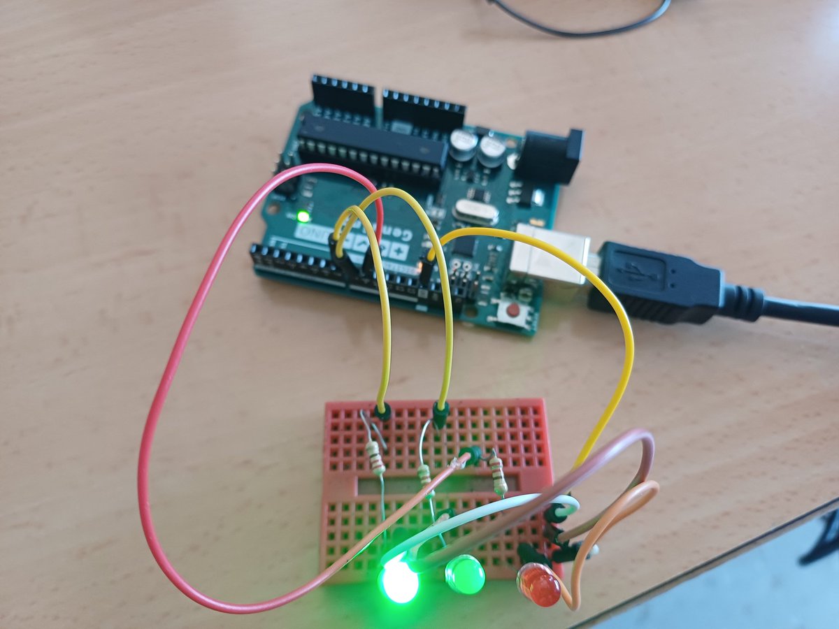 jmbeltran (@jmbeltran) on Twitter photo #Openraceled.
Para culminar el trabajo en el aula con #arduino con #4ESO en #Tecnología ha decidido el alumnado trabajar con led y pulsadores de una forma diferente. Una carrera de led. #FANTEC Proyecto divertido. <a href="/AptaMalaga/">Feria de Tecnología FANTEC</a> <a href="/IESAcebuche/">IES ACEBUCHE</a> <a href="/aptandalucia/">aptandalucia</a> #maker #tinkering #DIY #Openraceled.
Para culminar el trabajo en el aula con #arduino con #4ESO en #Tecnología ha decidido el alumnado trabajar con led y pulsadores de una forma diferente. Una carrera de led. #FANTEC Proyecto divertido. <a href="/AptaMalaga/">Feria de Tecnología FANTEC</a> <a href="/IESAcebuche/">IES ACEBUCHE</a> <a href="/aptandalucia/">aptandalucia</a> #maker #tinkering #DIY
