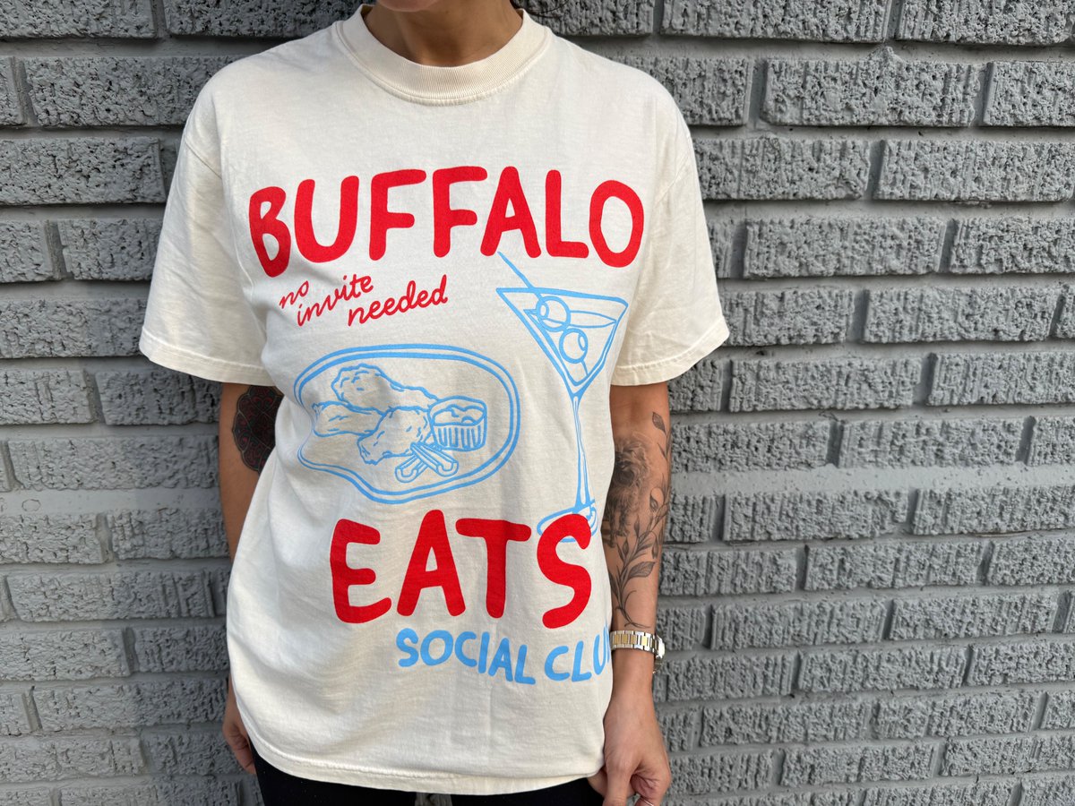 BuffaloEats's tweet image. We'd like to thank @buffalogoco for supporting our @RideForRoswell team this year. 

We've collaborated with those guys several times and this year we are selling our Social Club shirts with all profits going towards our 2025 Team. 

Grab a shirt now!

buffalogo.co/shop/buffalo-e…