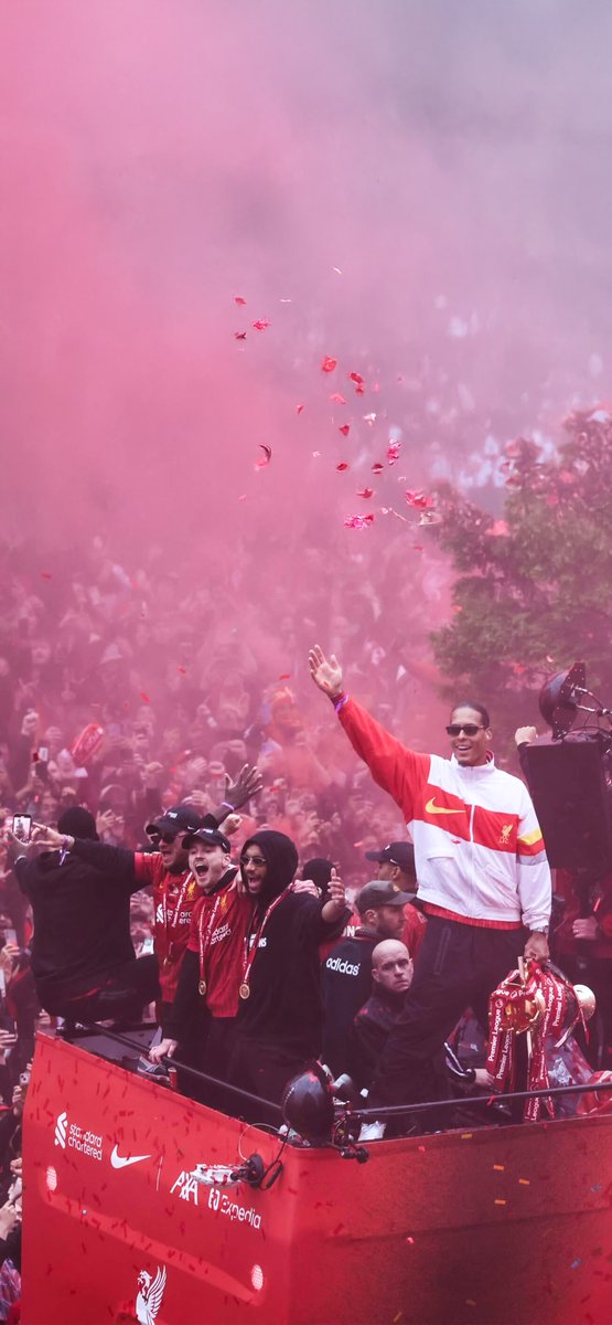 snappedlfc's tweet photo. ❤️ #LFCParade | Phone Wallpapers 📱 https://t.co/YagOKFQkkS