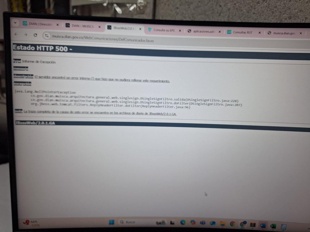 sandra_castanom's tweet photo. @DIANColombia Reporte PM de martes 27 mayo 2025.
#Contingencia sigue SIN FUNCIONAR!  @DIANColombia https://t.co/D9BeKLeNNE