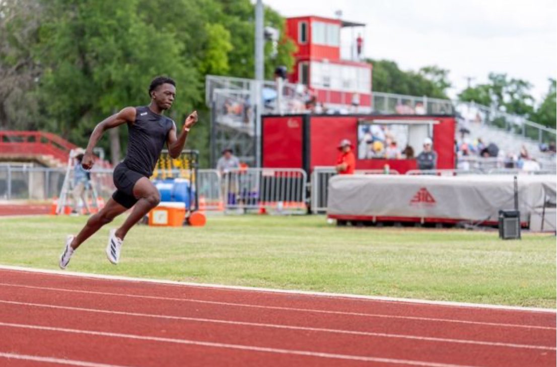 #AGTG this following weekend i opened up my summer track season with a PR and a new meet Record clocking in at 47.97 #justgettingstarted