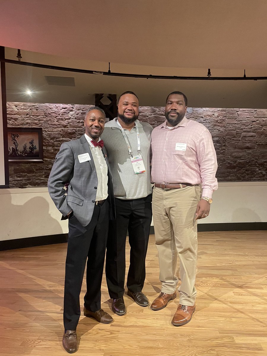 Joshua Wallace (@scholarjoshw) on Twitter photo Year one in the books!! What a wonderful year full of blessings and new beginnings. I am beyond grateful for my family, friends and colleagues who have supported me as I transitioned into my new role as an Assistant Professor <a href="/UofLCEHD/">College of Education</a>. Thank you all! Year one in the books!! What a wonderful year full of blessings and new beginnings. I am beyond grateful for my family, friends and colleagues who have supported me as I transitioned into my new role as an Assistant Professor <a href="/UofLCEHD/">College of Education</a>. Thank you all!