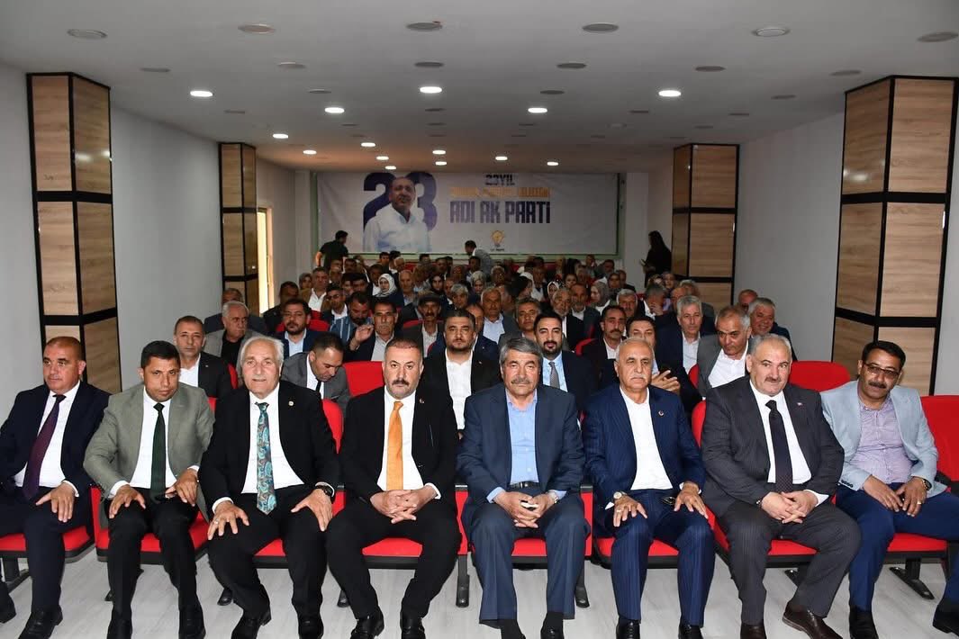 Genel Merkez Yerel Yönetimler Başkan Yardımcımız Sayın Av.Berzan Toprak’ın teşrifleri, Belediye Başkanlarımız, İlçe Başkanlarımız, Yerel Yönetimler Başkanlarımız ve Belediye Meclis üyelerimizin katılımıyla tanışma ve değerlendirme toplantısı gerçekleştirdik.