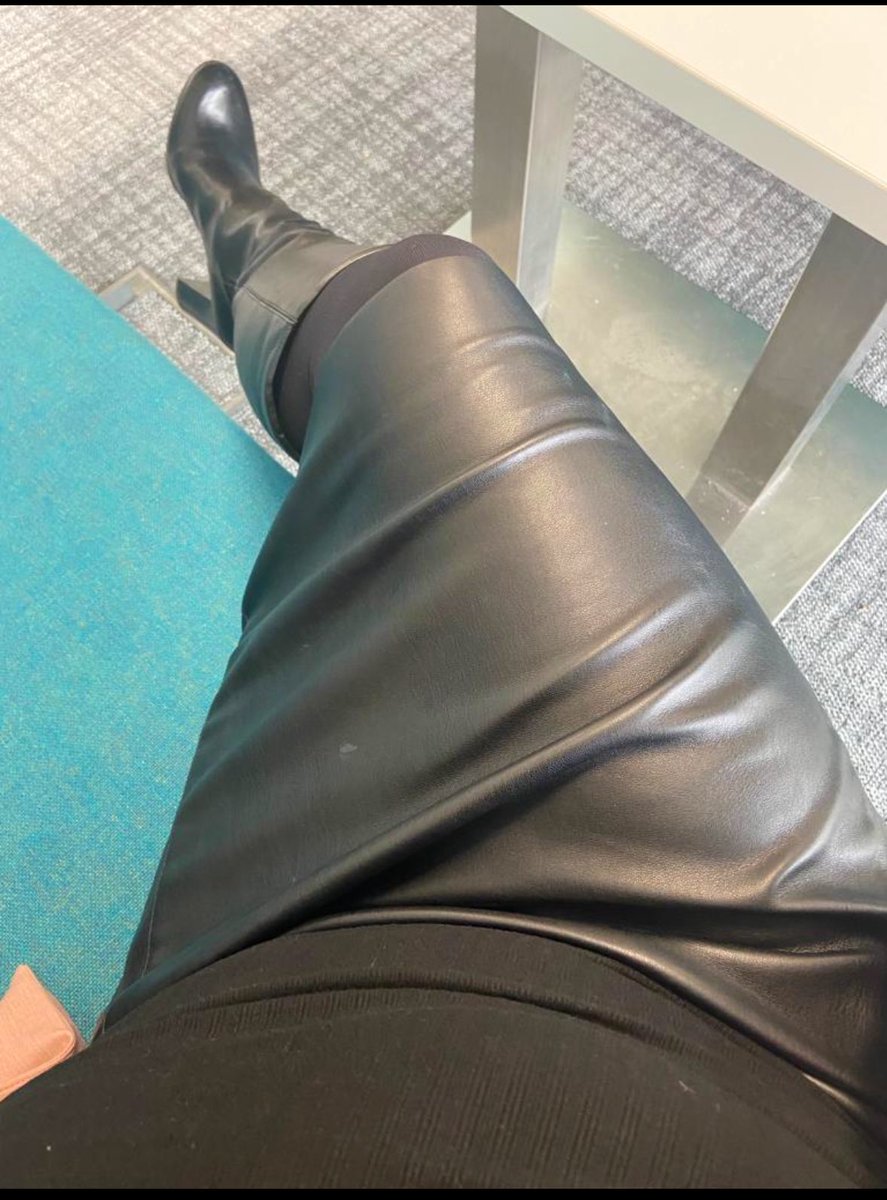She smells like laundry. I smell like leather and power. While she nags, I drain. On your knees, pig and don’t forget who makes you hard.😉😈

throne.com/mistresskc01