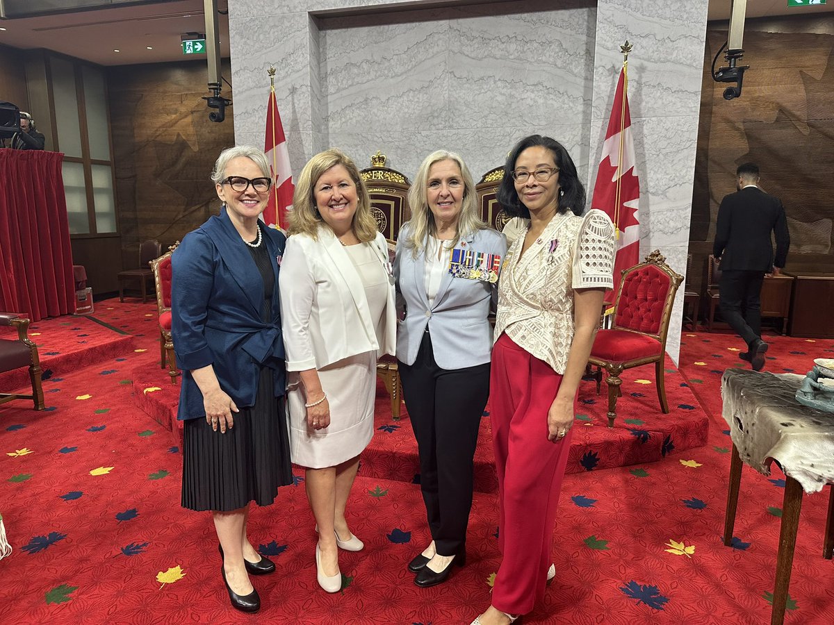 Senator F. Gigi Osler (@drgigiosler) on Twitter photo Honoured to work with these smart & talented <a href="/csg_gsc/">Canadian Senators Group/e des sénateurs canadiens</a> senators in Senate of Canada 🇨🇦
Taken just before #SpeechFromTheThrone
<a href="/Agproudmary/">Senator Mary Robinson</a>
<a href="/SenKristaRoss/">Senator Krista Ross</a>
<a href="/SenRPatterson/">Senator Rebecca Patterson</a> Honoured to work with these smart & talented <a href="/csg_gsc/">Canadian Senators Group/e des sénateurs canadiens</a> senators in Senate of Canada 🇨🇦
Taken just before #SpeechFromTheThrone
<a href="/Agproudmary/">Senator Mary Robinson</a>
<a href="/SenKristaRoss/">Senator Krista Ross</a>
<a href="/SenRPatterson/">Senator Rebecca Patterson</a>