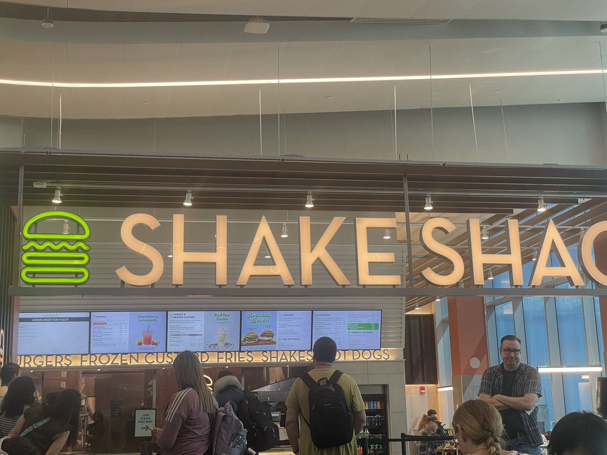Flya3202's tweet image. Quick stop in Boston, but the Vegas journey continues! ✈️🎰 See you soon, Sin City! #VegasBound #BostonPitStop #OnTheMove

I know where to find the same at Vegas 😉