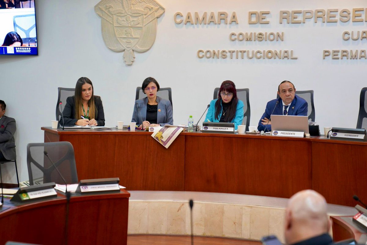 Paula Andrea Cepeda Rodriguez (@paulacepedar) on Twitter photo Hoy representé al <a href="/ICACOLOMBIA/">ICA Colombia</a> en el debate de control político sobre sanidad vegetal en la Comisión Cuarta de la <a href="/CamaraColombia/">Cámara de Representantes de Colombia</a>. Compartimos el trabajo riguroso del Instituto para proteger nuestros cultivos y fortalecer la exportación agrícola. 🧵 Hoy representé al <a href="/ICACOLOMBIA/">ICA Colombia</a> en el debate de control político sobre sanidad vegetal en la Comisión Cuarta de la <a href="/CamaraColombia/">Cámara de Representantes de Colombia</a>. Compartimos el trabajo riguroso del Instituto para proteger nuestros cultivos y fortalecer la exportación agrícola. 🧵