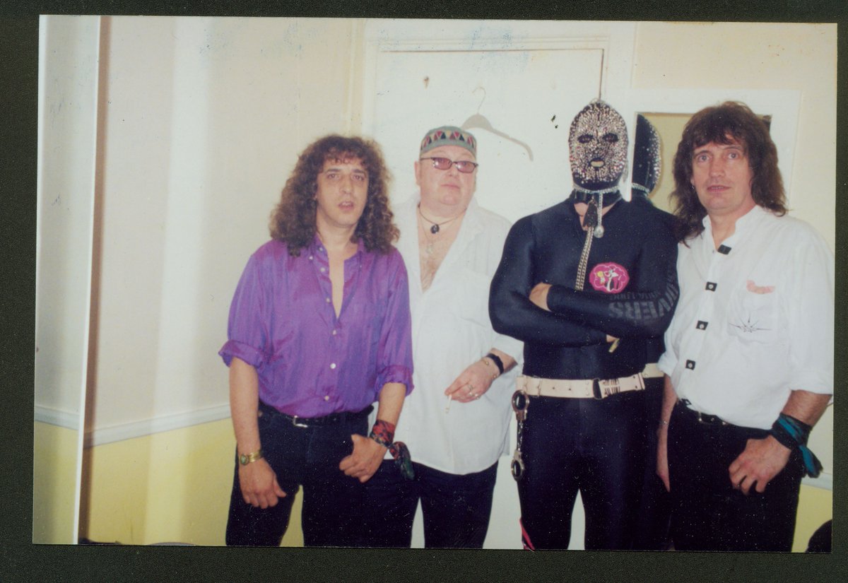 Joe Geesin (@jgeesin) on Twitter photo 25 Years ago Samson played their last UK show (Astoria 2). This photo taken after soundcheck. I knew Paul and Nicky Moore well, work with both. RIP Paul, Chris and Nicky.
Surely time for a <a href="/RecCollMag/">Record Collector Mag</a> feature?
#Samson #NickyMoore #Thunderstick #IronMaiden #NWoBHM 25 Years ago Samson played their last UK show (Astoria 2). This photo taken after soundcheck. I knew Paul and Nicky Moore well, work with both. RIP Paul, Chris and Nicky.
Surely time for a <a href="/RecCollMag/">Record Collector Mag</a> feature?
#Samson #NickyMoore #Thunderstick #IronMaiden #NWoBHM