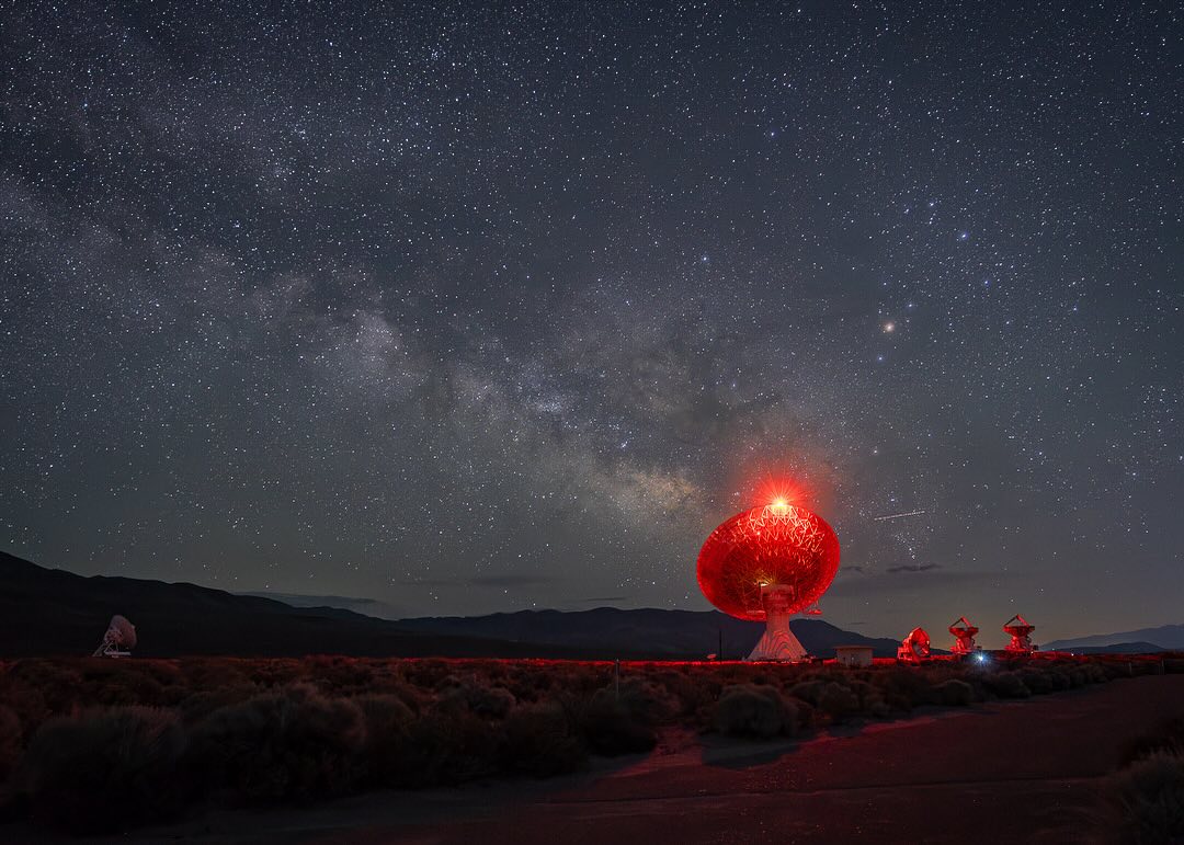 An ABC7 eyewitness captured a Milky Way over the Owens Valley Radio Observatory in Bishop, CA. 

Photo credits to <a href="/joits/">joits</a>

Tag us <a href="/abc7community/">ABC7 Community</a> or #abc7eyewitness.