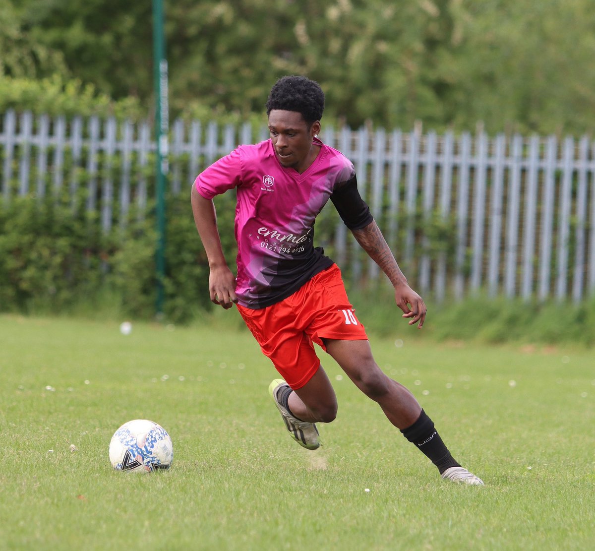 nutmegimages174's tweet image. Arden Forest vs Henley Forest of Arden (3/5/25)
Birmingham & District League; Division 4
