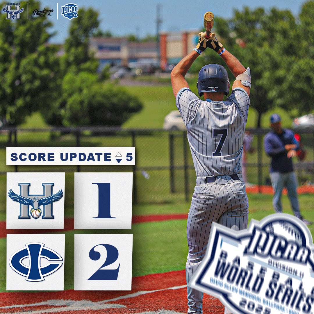 HCC_Hawks's tweet image. M|5 Tommy’s leadoff triple leads to a run!Hawks trail by 1.

#HAWKS // #ENID // #HUMHAWKS