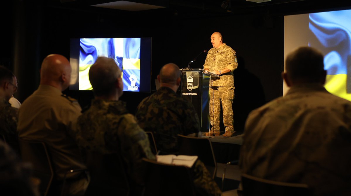 Embassy of Sweden USA (@swedeninusa) on Twitter photo The 🇸🇪 Embassy was proud to host a Ukraine Update Briefing this morning, featuring remarks from 🇺🇦 Defense Attaché Major General Borys Kremenetskyi
<a href="/UKRintheUSA/">UKR Embassy in USA</a>.
Supporting Ukraine is not just the right thing to do; it's in our interest 🇺🇦 #StandWithUkraine The 🇸🇪 Embassy was proud to host a Ukraine Update Briefing this morning, featuring remarks from 🇺🇦 Defense Attaché Major General Borys Kremenetskyi
<a href="/UKRintheUSA/">UKR Embassy in USA</a>.
Supporting Ukraine is not just the right thing to do; it's in our interest 🇺🇦 #StandWithUkraine