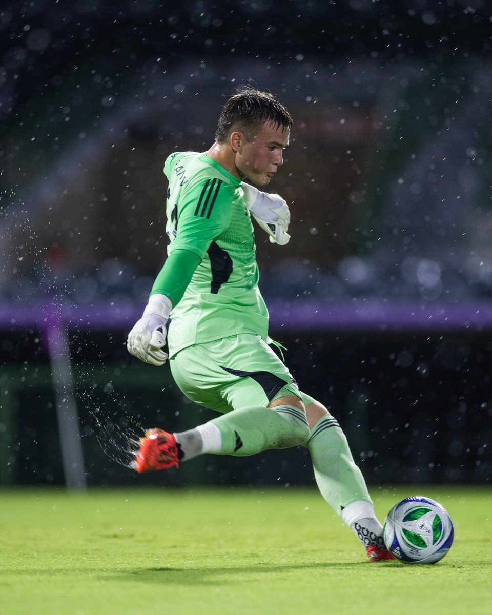 17 years old, youngest player to record a clean sheet in #ATLUTD2 history 🧤

Congrats, Jono Ransom! 👏