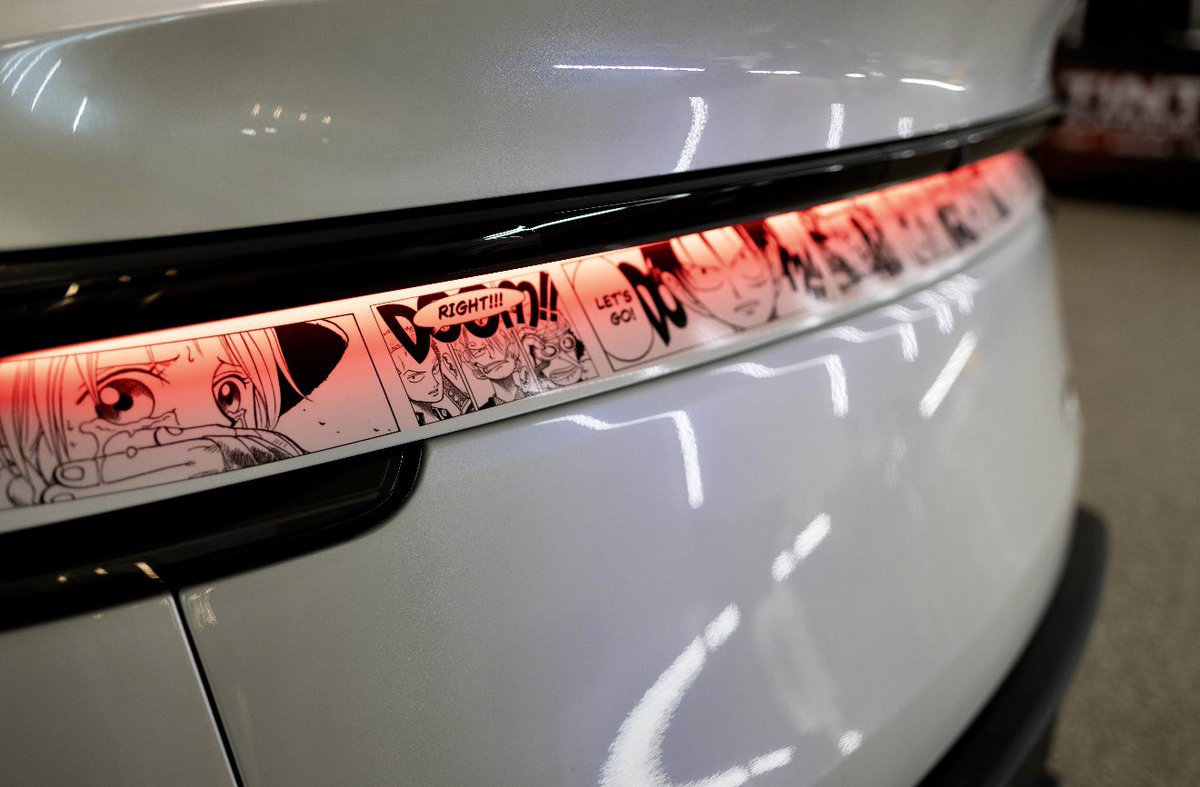 These rear light bar wraps are killer.