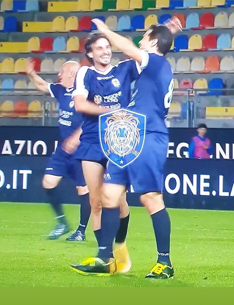 Ornella81853938's tweet image. Il 10 settembre dovrò rifare la BOM dopo 12 anni e indosserò la tua maglietta col colibri,certa che
mi porterà fortuna, bisogna sempre essere ottimisti, grazie Giuseppe per il tuo animo così altruista che è innato in te perché sono queste le cose importanti 
#ggaribaldi1993
#admo