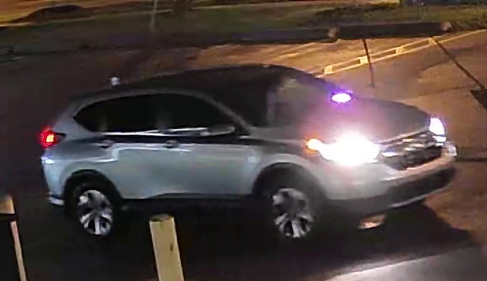News Release - Suspects Sought in Two Arson Investigations, Lawrence Avenue East and Kennedy Road area, Images Released
tps.to/62971