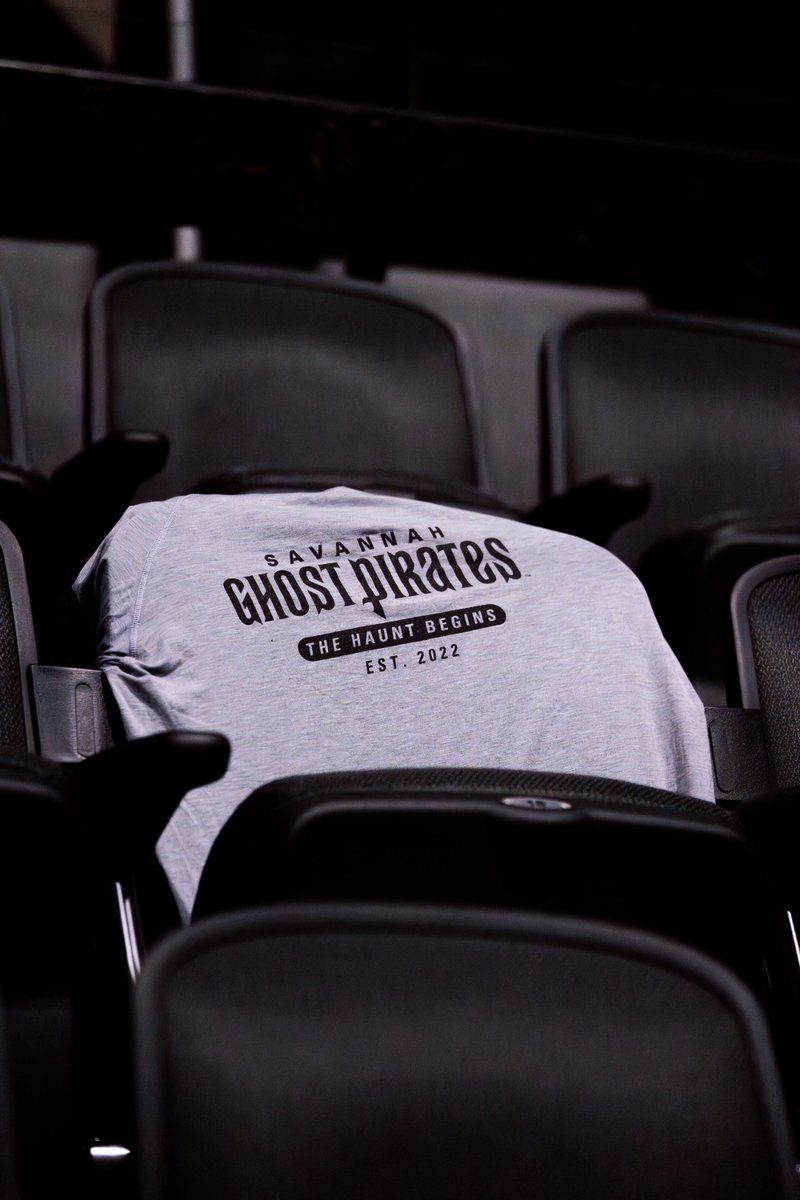 Fit Check: Ghosted. $10. 👻 

🔗 bit.ly/4kDGia7