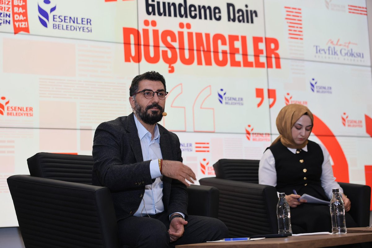 Esenler Belediyemizin gerçekleştirdiği  “Gündeme Dair Düşünceler” programında Ülkemizin Kara Lekesi 27 Mayıs darbesinin 65. yıl dönümünü değerli gazetecilerimiz Erem Şentürk ve Ersin Çelik’ten dinledik. 

Programda emeği geçenlere teşekkür ederim.