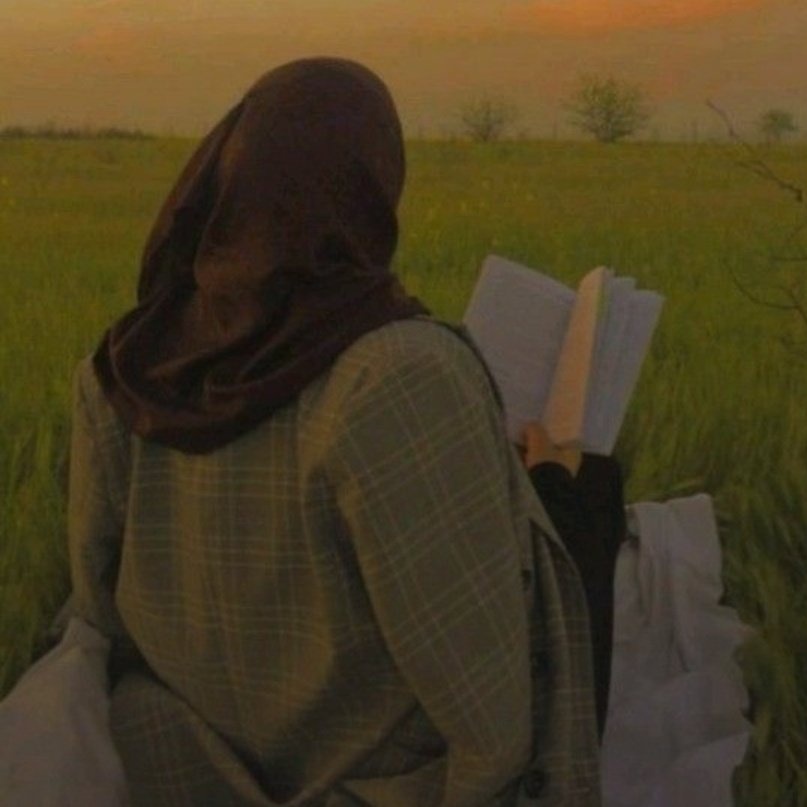 تاخیر سے دیا گیا جواب
گفتگو کے لطف کو قتل کر دیتا ہے
#قومی_زبان