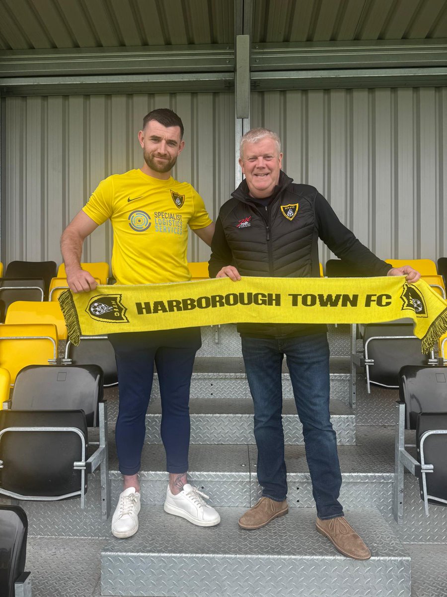 Harborough Town F(C) 🐝 tweet media