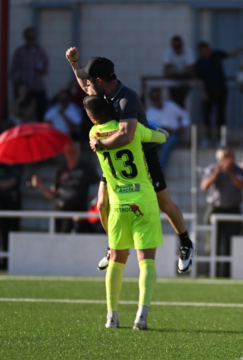 Seguimos... !!!👣🍍💪
<a href="/adllerenenseof/">A.D. LLERENENSE</a> ❤️🤍