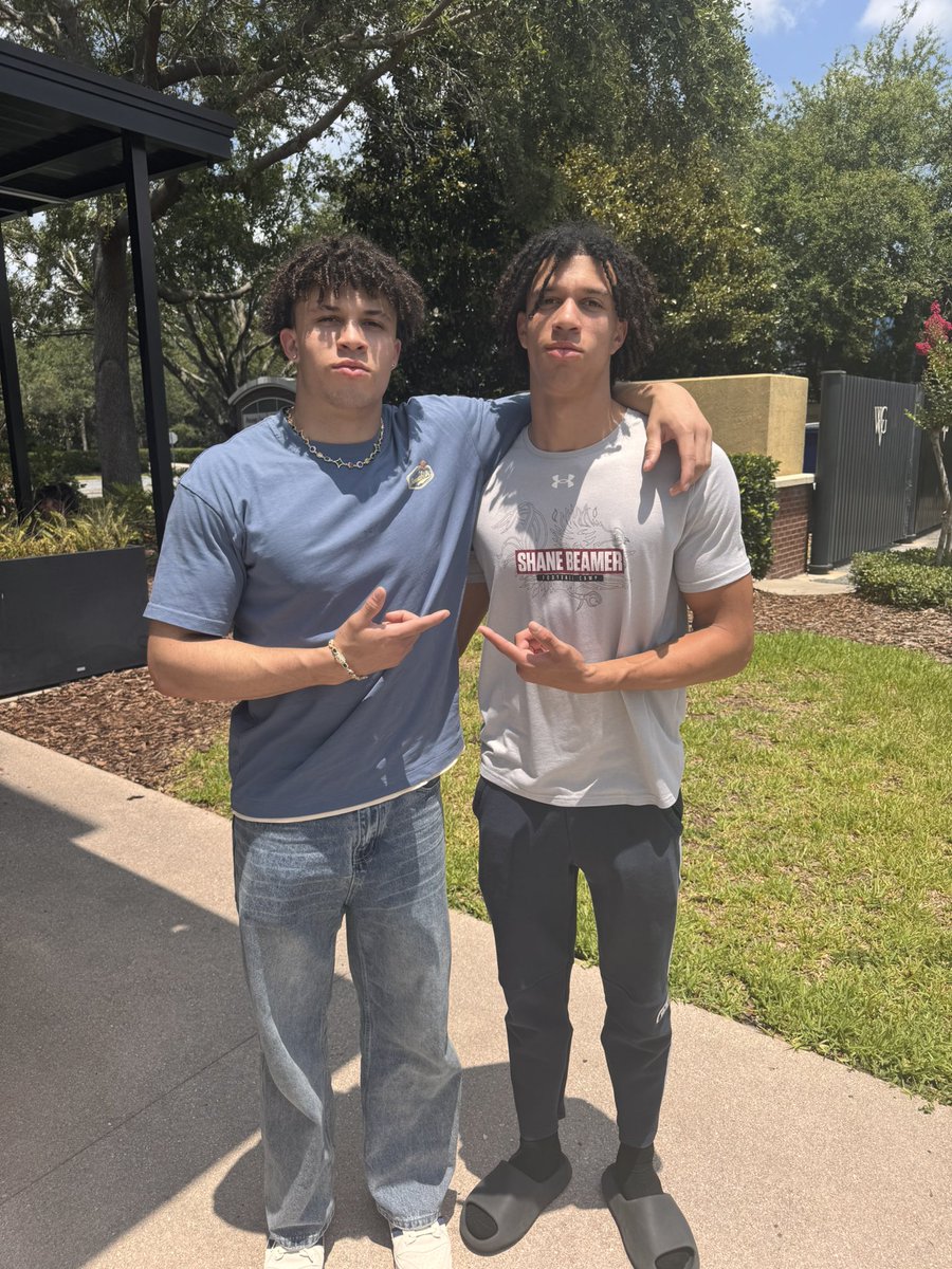 Kieley Bronaugh (@kieleybronaugh) on Twitter photo So good to have both boys together with us, even if it’s a little bit. #Bronaughboys 💙<a href="/BronaughCj/">CJ Bronaugh</a> <a href="/BronaughJt/">JT Bronaugh</a> <a href="/Thermanbronaug1/">Thermanbronaugh</a> <a href="/FbStutsman/">Danny Stutsman</a> <a href="/karlos_sr/">Karlos Williams Sr. (Coach Los)</a> <a href="/MannysPaw12/">John Butler</a> <a href="/DanLaForestFB/">Dan LaForest 🏈</a> <a href="/CountyPolk/">PCGridiron</a> So good to have both boys together with us, even if it’s a little bit. #Bronaughboys 💙<a href="/BronaughCj/">CJ Bronaugh</a> <a href="/BronaughJt/">JT Bronaugh</a> <a href="/Thermanbronaug1/">Thermanbronaugh</a> <a href="/FbStutsman/">Danny Stutsman</a> <a href="/karlos_sr/">Karlos Williams Sr. (Coach Los)</a> <a href="/MannysPaw12/">John Butler</a> <a href="/DanLaForestFB/">Dan LaForest 🏈</a> <a href="/CountyPolk/">PCGridiron</a>