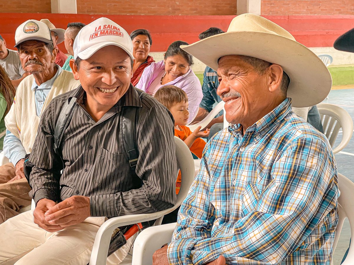 AgenciaTierras's tweet photo. Llegar a La Salina, Casanare una tierra que años atrás no se podía visitar por culpa del conflicto, hoy es símbolo de esperanza.

Allí conformamos el duodécimo Comité Municipal de Reforma Agraria del departamento, con el acompañamiento de la @ONU_es y la @ADR_Colombia. Seguimos trabajando por una Reforma Agraria justa y equitativa, porque el campo es nuestra mayor riqueza. 🌾🤝

#SomosReformaAgraria