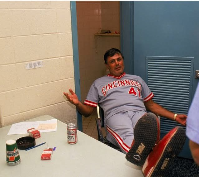 BBGreatMoments's tweet photo. Lou Piniella during postgame
https://t.co/OQsTMXg5s0