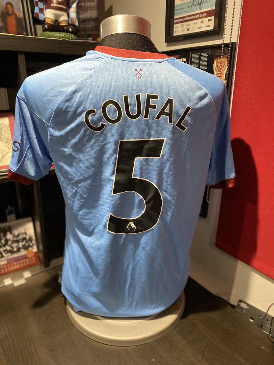 WHUsigned's tweet image. Gutted that today was the last time we’ll see @Coufi5 pull on the claret and blue. For me, he epitomised what it was to play for our badge. A great servant.

All the best for the next steps in your career Vladimir