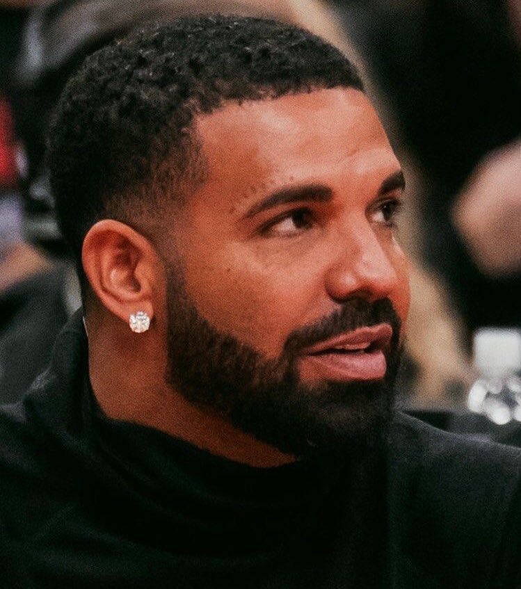 Drake extends his record as the artist with the MOST projects to reach 1B+ streams in Spotify HISTORY — (18) 🔥🦉

▫️Some Sexy Songs 4 U (new)
▫️For All The Dogs
▫️Her Loss
▫️Honestly, Nevermind
▫️Certified Lover Boy
▫️Scary Hours II
▫️Dark Lane Demo Tapes
▫️Best In The World