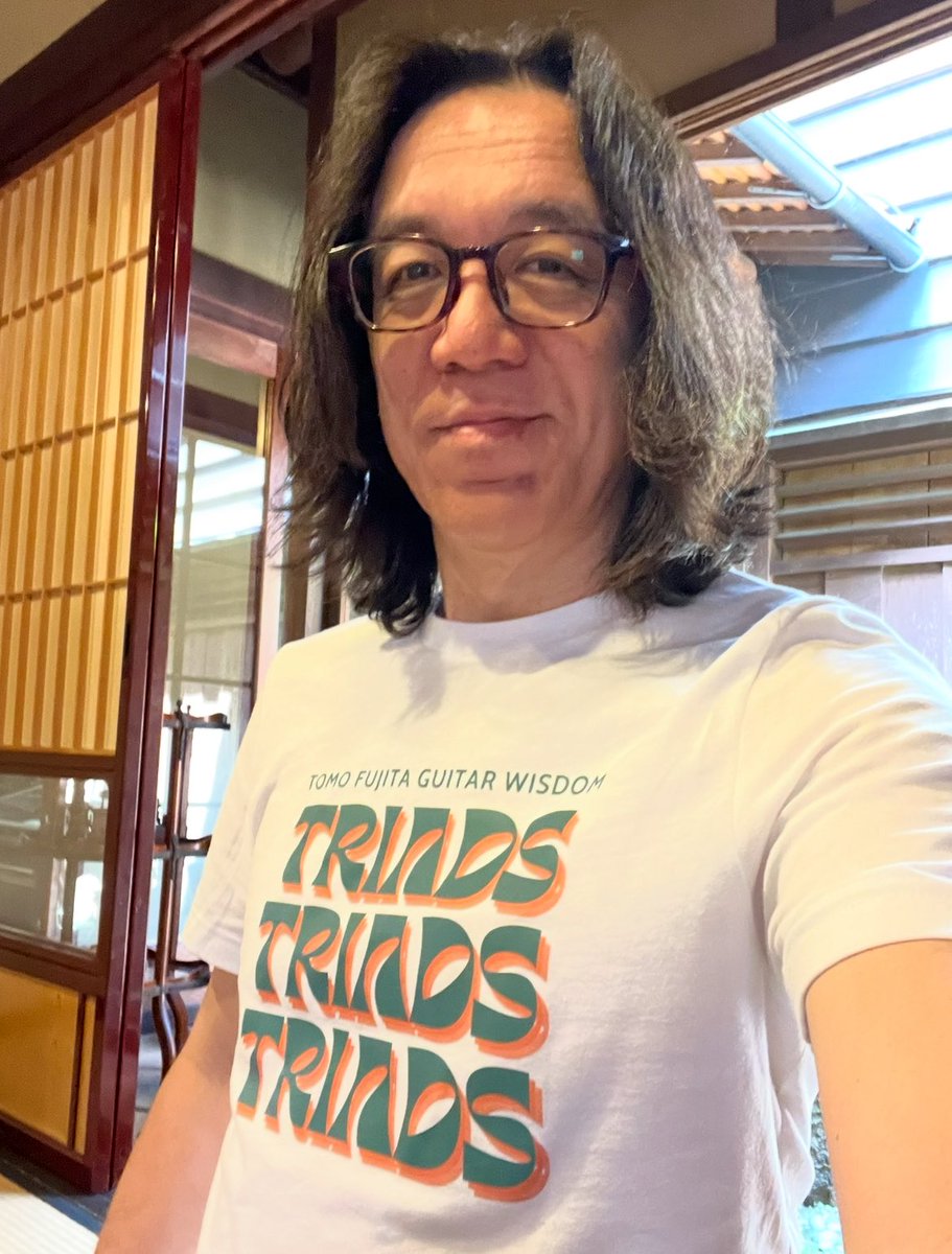 TomoJustFunky's tweet image. Which one do you like? 
#triads #dontworry #dontcompare #tomofujita #dontexpecttoofast #bekindtoyourself #r37 #guitarwisdom #tomofujitaguitarwisdom #tomofujitamusic #triadstriadstriads