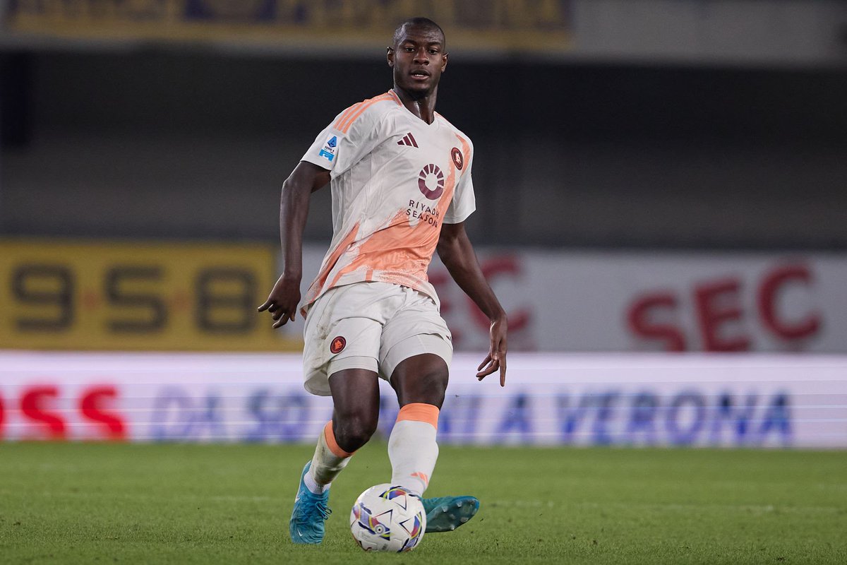 Historischer Evan Ndicka: Der Verteidiger spielte tatsächlich die kompletten 3420 Minuten dieser Serie-A-Saison durch. Nie verletzt, nie gesperrt, nie ausgewechselt, immer Startelf. Der letzte Römer, der das geschafft hat war? Aldair, Saison 1999/2000. 

#Serieamore #SGE