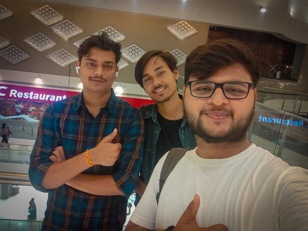 0xabhi7's tweet image. Last night was something else!
Huge thanks to @P2Pdotme for the seamless on-chain ticketing experience — smooth, fast &amp;amp; futuristic!
And major love to The Origin Guild for hosting such a fun and chill movie night
— good vibes, great crowd, and pure fun!

🎟️🎬✨ #P2Pdotme  #Web3