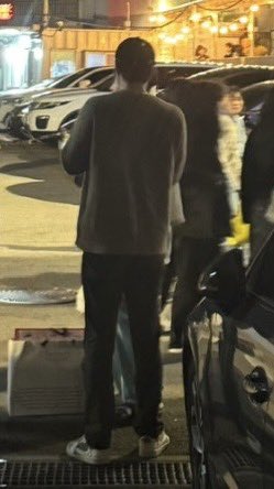 New photo update of Sehun from when he was spotted at 방울과꼬막 (Bubble and Cockles) restaurant in Yongsan in April 2025! ㅠㅠ