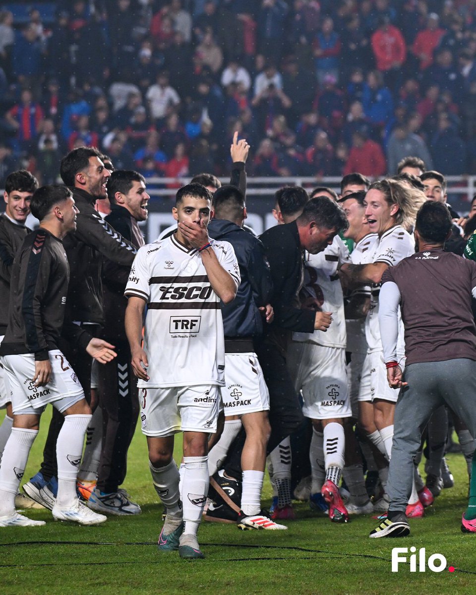 filonewsOK's tweet photo. ⚽ Torneo Apertura 2025, la final: Platense vs Huracán 

❗¡Fin de las semifinales! El domingo  1° de junio a las 17 h se disputará la final del torneo en el estadio Madre de Ciudades de Santiago del Estero, tras la victoria de @caplatense contra San Lorenzo por 1 a 0. https://t.co/kiymk0BjsP