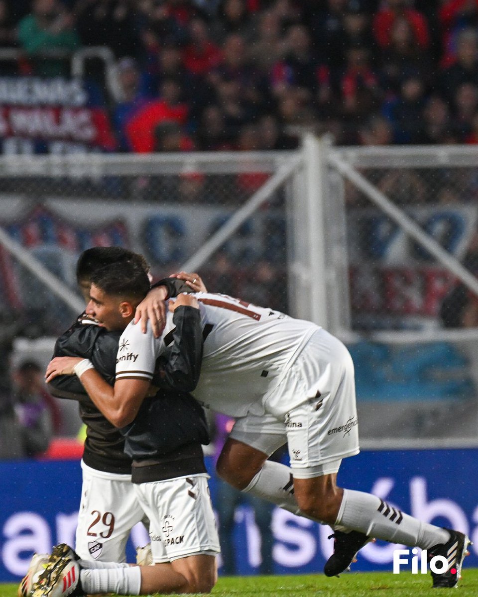 filonewsOK's tweet photo. ⚽ Torneo Apertura 2025, la final: Platense vs Huracán 

❗¡Fin de las semifinales! El domingo  1° de junio a las 17 h se disputará la final del torneo en el estadio Madre de Ciudades de Santiago del Estero, tras la victoria de @caplatense contra San Lorenzo por 1 a 0. https://t.co/kiymk0BjsP