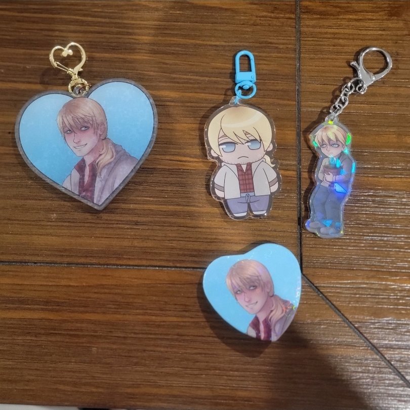 First actual photo on this page! I wanted to thank <a href="/rainandflies/">Jackie</a>  for this whole collection of keychains and pin created by the incredible artist <a href="/bitterandrotten/">Bitter🔪🔞 Lawrence Oleander brainrot</a> ! Again, thank you so so much! They're perfect for my WIP Lawrence ita bag!!!

#lawrenceoleander #boyfriendtodeath2