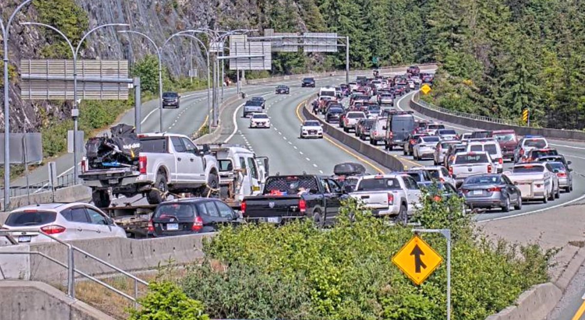 DriveBC's tweet photo. ⚠️#BCHwy99 Southbound vehicle incident south of Exit 4: Headland Drive is affecting a travel lane causing congestion. Crews en route. Expect heavy delays. #HorseShoeBay #WestVanBC #SeaToSky @BCFerries
ℹ️For more info:
https://t.co/i5hG0qPEJo https://t.co/H4QnRzdFw1