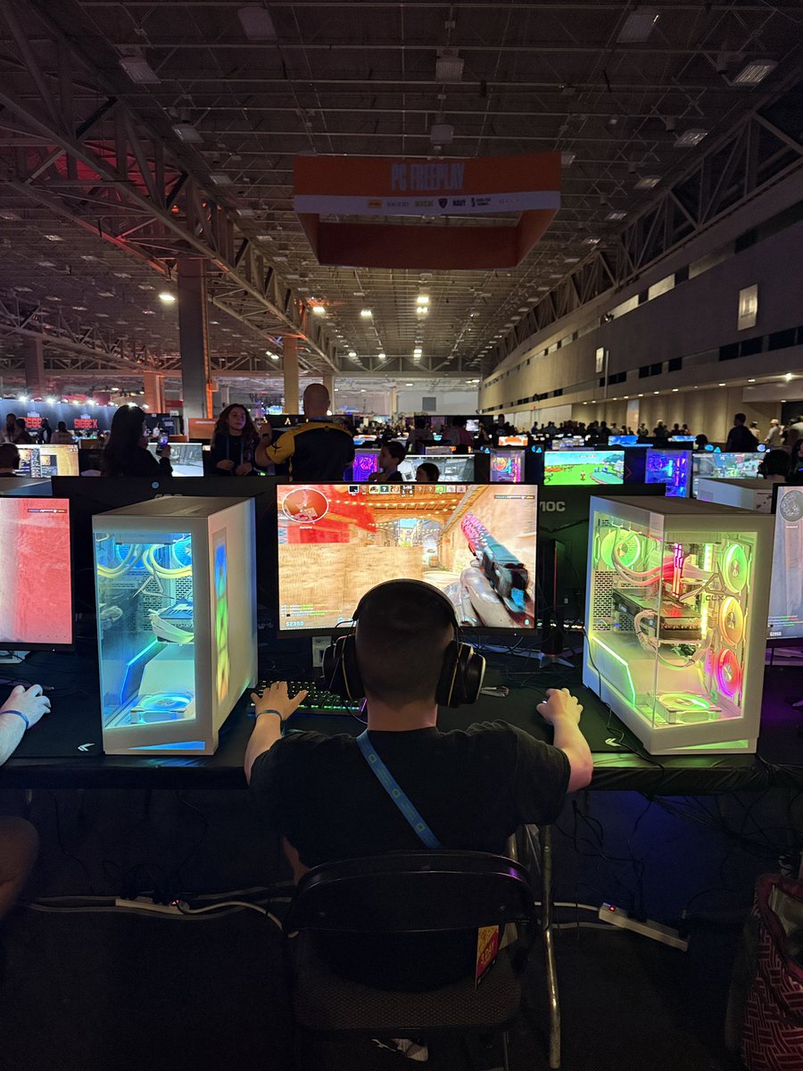 CLX Gaming (@clxgaming) on Twitter photo Have you stopped by the PC FREEPLAY to play some games with us at <a href="/DreamHackNA/">DreamHack North America</a> Dallas yet this weekend ? Have you stopped by the PC FREEPLAY to play some games with us at <a href="/DreamHackNA/">DreamHack North America</a> Dallas yet this weekend ?