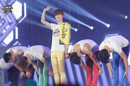 탬둥이님 샤이니 형아들만 있으면
폭주기관차 7세 모드 on.
되시는 거 진짜 못말리시겠다