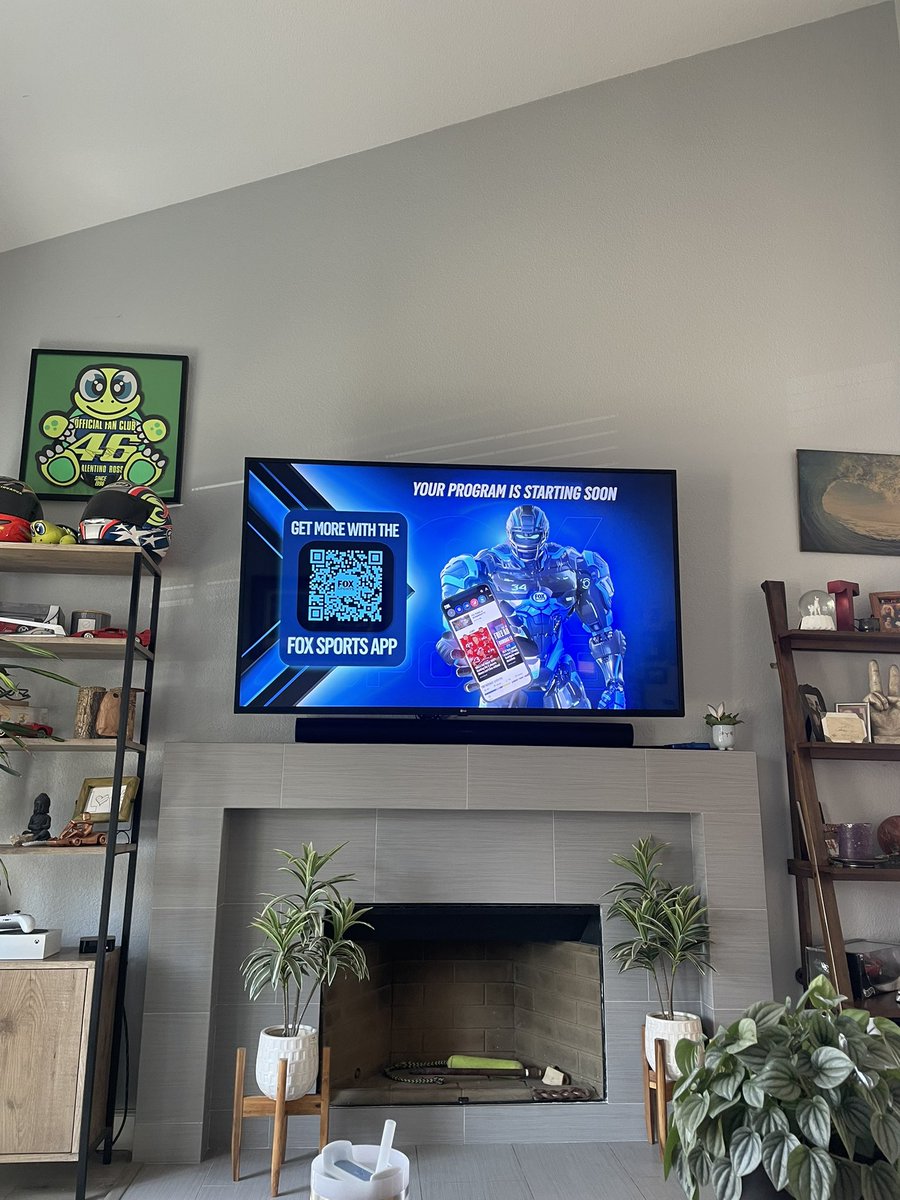 STrimmins's tweet photo. @FOXSports  is this the quality you put out. Now. No sound. https://t.co/t3qMOj9xts