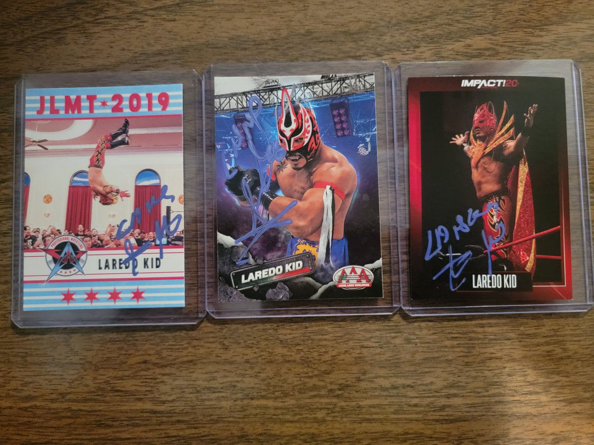 wrestlingcards's tweet image. Thanks to @Laredokidpro1 for signing my 2019 @AAWPro, 2019 @luchalibreaaa, &amp;amp; 2022 @ThisIsTNA card at TNA in Brampton, ON Canada. #TNA #AAWPro #AAA #WrestlingCards #WrestlingTradingCards