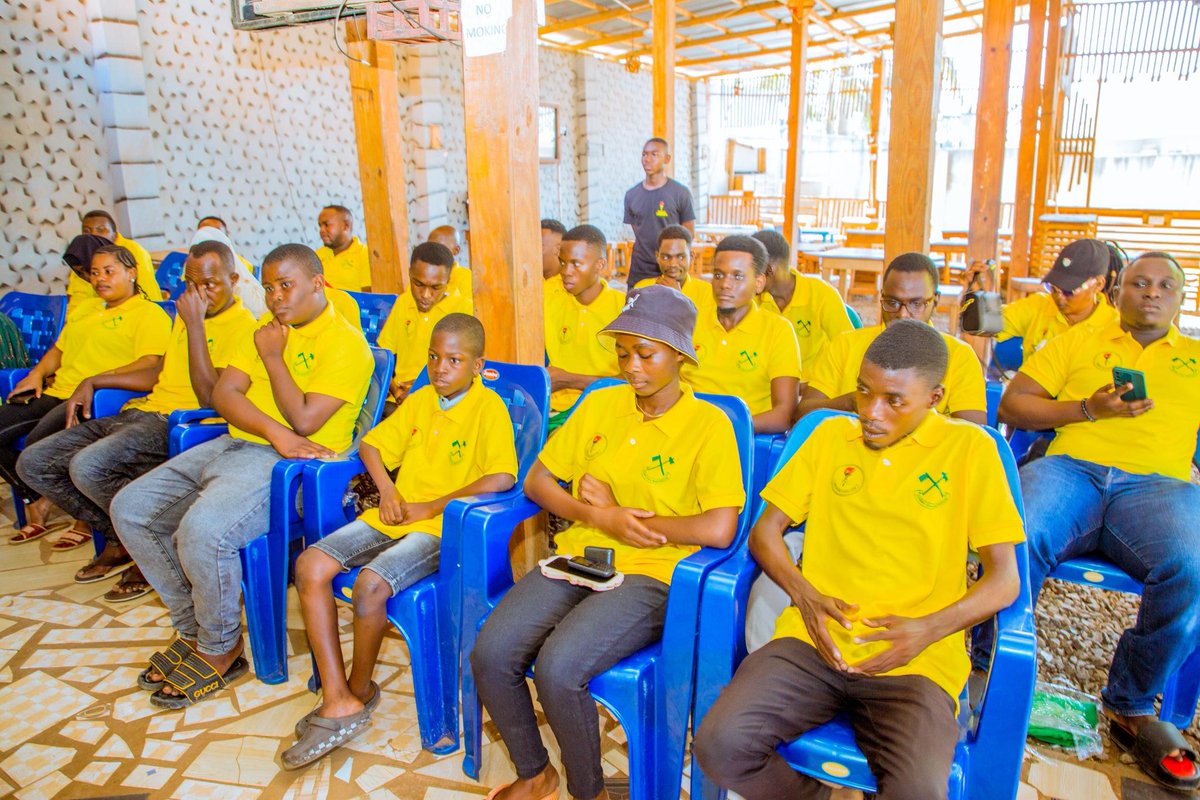 "Wilaya yetu ya Ilala ilikuwa na Majimbo Matatu ya Uchaguzi tunashukuru Tume huru ya Taifa ya Uchaguzi (INEC) kwa kutuongezea Jimbo la nne sisi kama Vijana wa CCM Ilala tutahakikisha Chama chetu kina shinda Majimbo yote mnne na Kata zote 36"
Juma Mizungu 
Mwenyekiti Uvccm Ilala