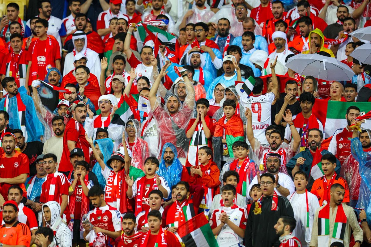 Khaled_e19's tweet photo. و في الختام .. الحمد لله دائما و أبدا على كل شي ، اوفياء الملك شكرا لكم انتم الداعم الأول لنا في جميع المحافل شكرا لي اخواني اللاعبين و الجهاز الإداري و الفني و الطبي ، موسم كنا نسعى فيه دائما للتتويج و ك��ابة ال��اريخ و حققنا ذلك معاً ، في ليلة الوداع للأب و المعلم قبل كل شي كوزمين شكرا على كل شي شكرا كثيرا .. و القادم أجمل بإذن الله نلقاكم على خير يا ملوك 🤍

#ليلة_وفاء_لكوزمين 🤍